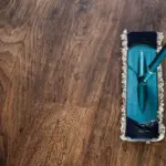 Hvordan undgår jeg at skade mine gulve med dampmoppen?